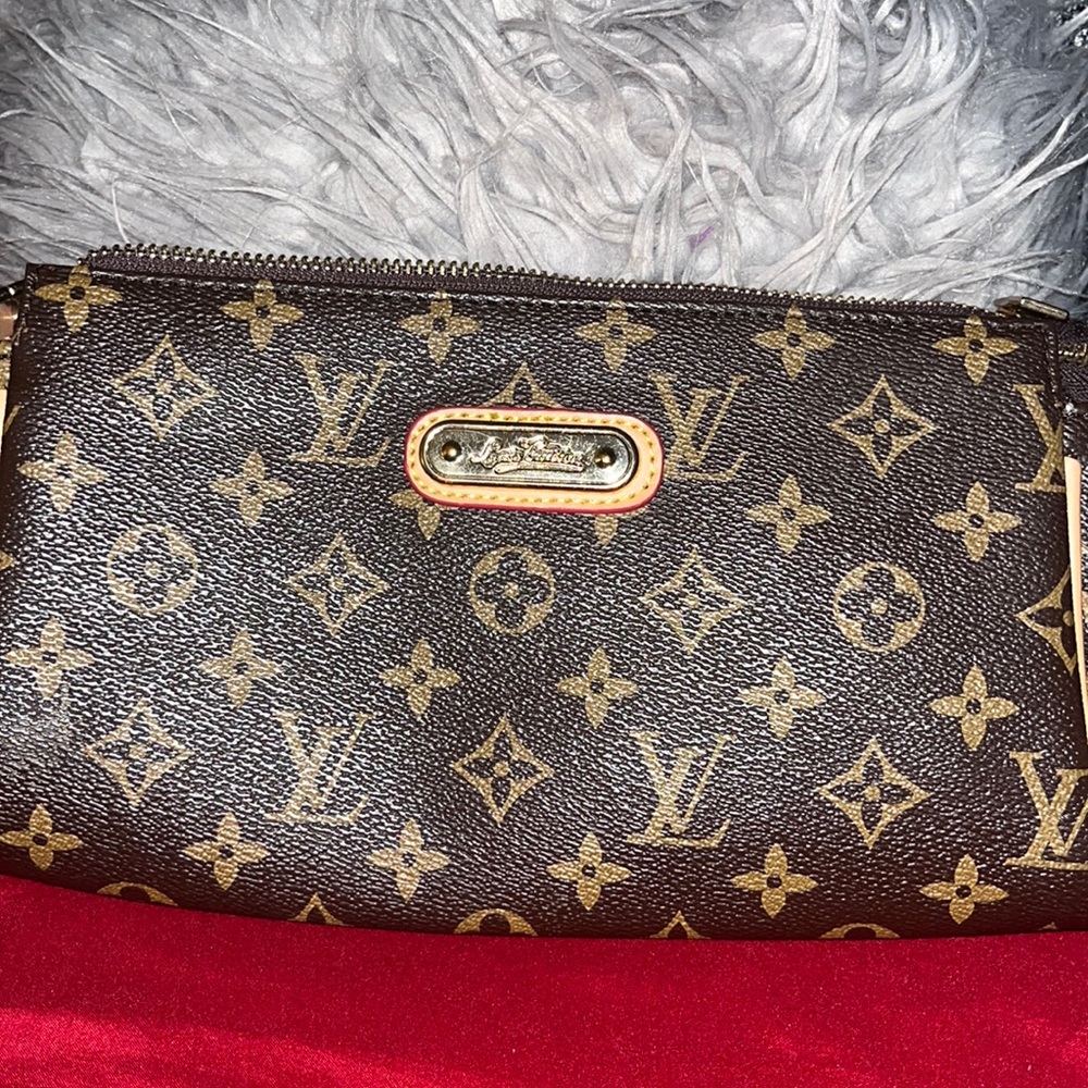 Louis Vuitton clutch